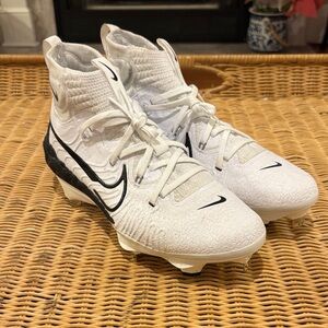 Nike hurrache NXT cleats